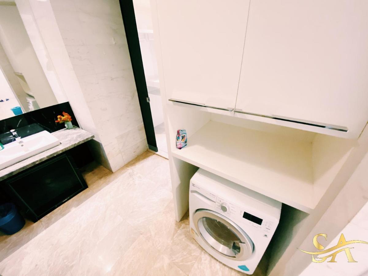 Queens Service Suites At Platinum Klcc Kuala Lumpur Exterior photo