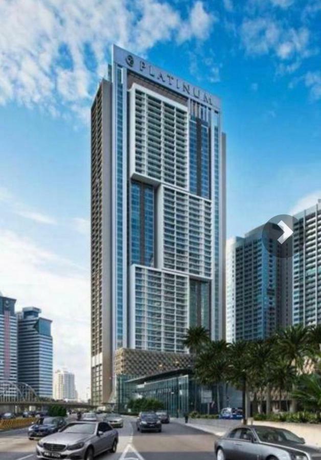 Queens Service Suites At Platinum Klcc Kuala Lumpur Exterior photo