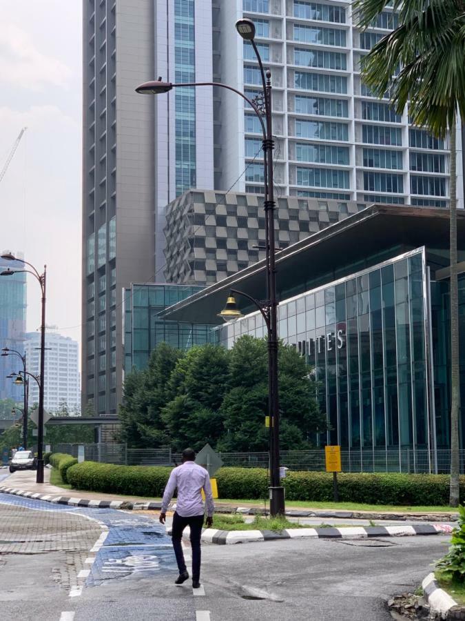 Queens Service Suites At Platinum Klcc Kuala Lumpur Exterior photo