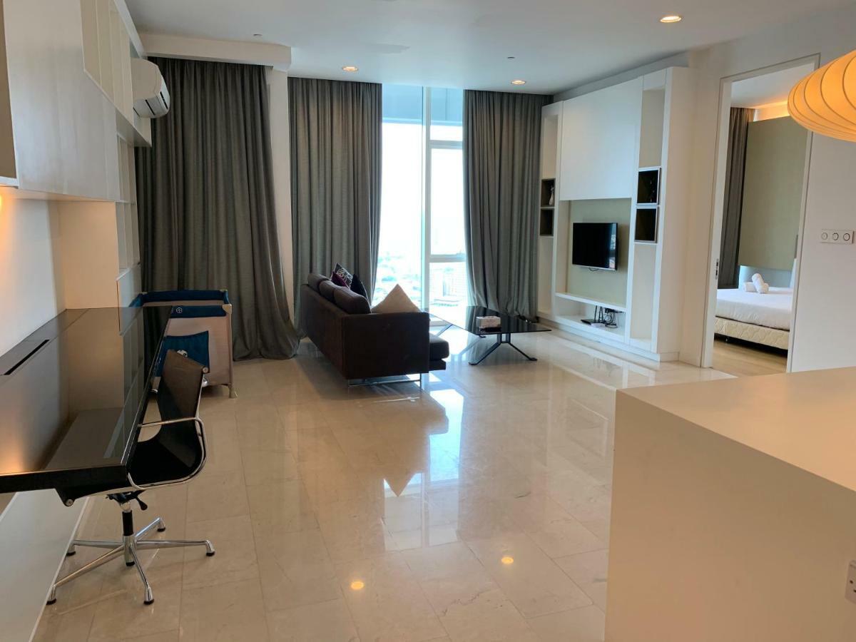 Queens Service Suites At Platinum Klcc Kuala Lumpur Exterior photo